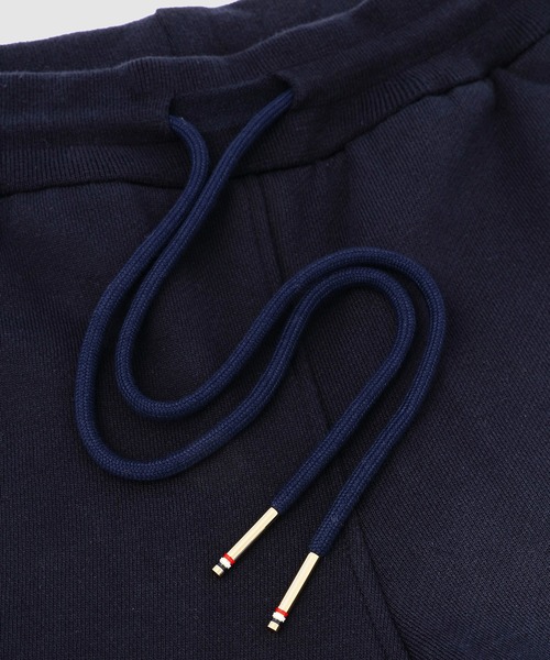 THOM BROWNE（トムブラウン）の「CLASSIC SWEATPANTS IN CLASSIC LOOP BACK W/ ENGINEERED 4 BAR（スウェットパンツ・レディース・ライトグレー/ネイビー・38/36）」の4枚目の写真
