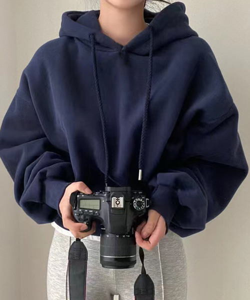 DAY CLOSET（デイ クローゼット）の「レディース 裏起毛フード付きリブクロップドスウェット（スウェット・レディース・ネイビー/ピンク/グリーン/アイボリー/ダークグレー・ONE SIZE）」の18枚目の写真