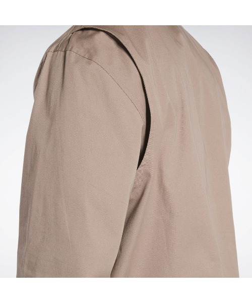 Reebok（リーボック）の「スケーター シャツ / CL SKATE SHIRT（シャツ/ブラウス・メンズ・ベージュ/グリーン・LARGE/MEDIUM/SMALL/XX-LARGE/XXX-LARGE/X-LARGE）」の8枚目の写真