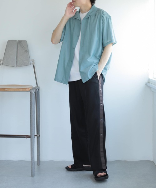 SENSE OF PLACE by URBAN RESEARCH（センスオブプレイスバイアーバンリサーチ）の「サイドライントラックパンツ（その他パンツ・メンズ・カーキ/ブラック・LARGE/MEDIUM）」の5枚目の写真