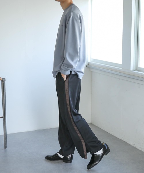 SENSE OF PLACE by URBAN RESEARCH（センスオブプレイスバイアーバンリサーチ）の「サイドライントラックパンツ（その他パンツ・メンズ・カーキ/ブラック・LARGE/MEDIUM）」の12枚目の写真