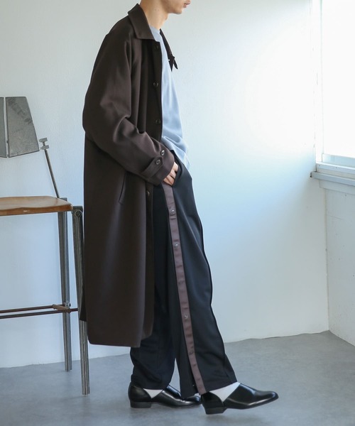 SENSE OF PLACE by URBAN RESEARCH（センスオブプレイスバイアーバンリサーチ）の「サイドライントラックパンツ（その他パンツ・メンズ・カーキ/ブラック・LARGE/MEDIUM）」の14枚目の写真