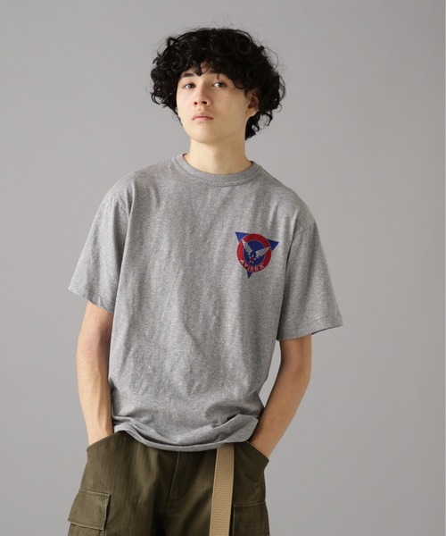 AVIREX（アヴィレックス）の「AVIREX TRAINING T-SHIRT / トレーニング Tシャツ / AVIREX / アヴィレックス（Tシャツ/カットソー・メンズ・ライトブルーグレー/オフホワイト/オリーブ・MEDIUM/LARGE/X-LARGE/XX-LARGE）」の13枚目の写真