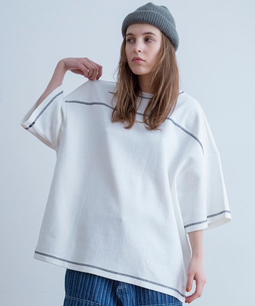 Universal Style Wear(ユニバーサルスタイルウェア)の「Universal Style Wear プレーン フットボール Tee(Tシャツ/カットソー・メンズ・ブラック/ホワイト/杢グレー/オートミール・LARGE/MEDIUM/X-LARGE)」の2枚目の写真