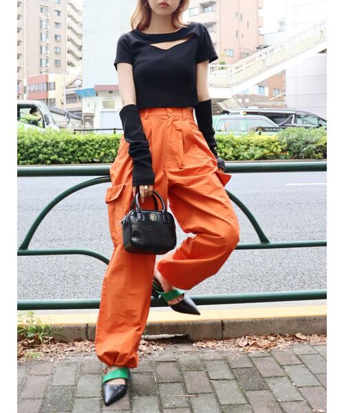 EVRIS（エヴリス）の「アームウォーマーショートトップス（Tシャツ/カットソー・レディース・レッド/ホワイト/ブラック・FREE）」の18枚目の写真