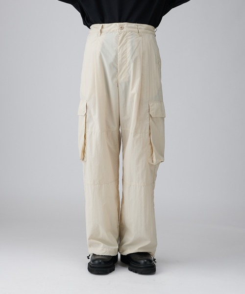Lui's（ルイス）の「【Neucon  / ニューコン】23SS ポプリンタッチ ナイロンカーゴパンツ（カーゴパンツ・メンズ・ブラック/ブルー/アイボリー・1/2）」の9枚目の写真