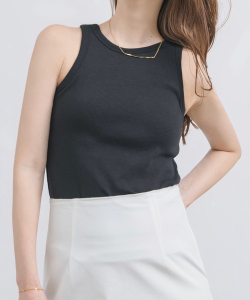 NEUNA（ヌナ）の「【涼し気でヘルシーな装い。】取り外し可能カップ付きアメスリトップス（タンクトップ・レディース・オリーブ/アイボリー/ブラック・FREE）」の3枚目の写真