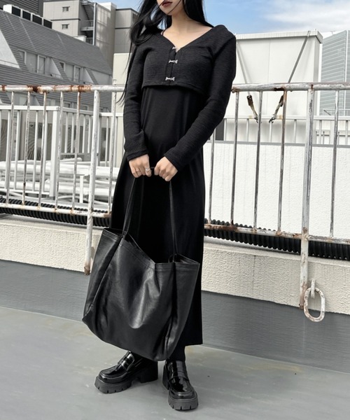 LVEU.（ラブユ.）の「【LVEU.】スクエアビッグトートバッグ / バッグ 鞄 BAG トート スクエア A4 通勤 通学 合皮 ブラック ZOZOTOWN限定（トートバッグ・レディース・ブラック・FREE）」の9枚目の写真