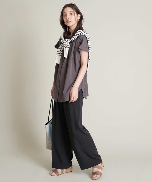 a.v.v(アーヴェヴェ)の「クロスゴムサンダル(サンダル・レディース・ブラック/モカ・24.5/23.5/22.5)」の6枚目の写真