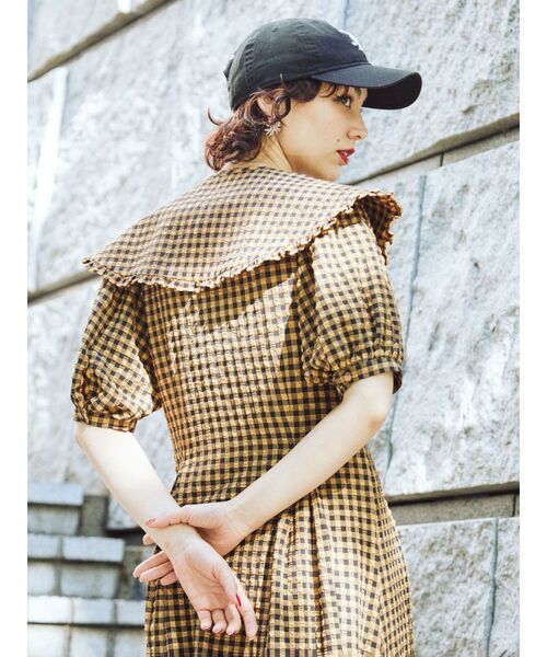 jouetie（ジュエティ）の「BIGカラータックワンピース（ワンピース・レディース・ブラック/パープル/ブラウン・MEDIUM）」の8枚目の写真