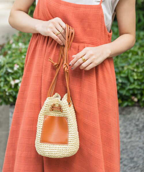 SENSE OF PLACE by URBAN RESEARCH（センスオブプレイスバイアーバンリサーチ）の「ペーパーショルダーバッグ（ショルダーバッグ・レディース・ブラック/ベージュ・ONE）」の13枚目の写真