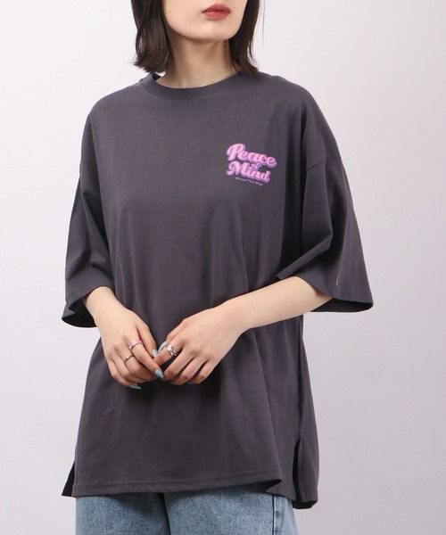 spiritoso（スピリトーゾ）の「spiritoso Peace Mind ロゴプリント 半袖Tシャツ（Tシャツ/カットソー・レディース・ホワイト/スミクロ/レモンイエロー/サックスブルー・F）」の2枚目の写真