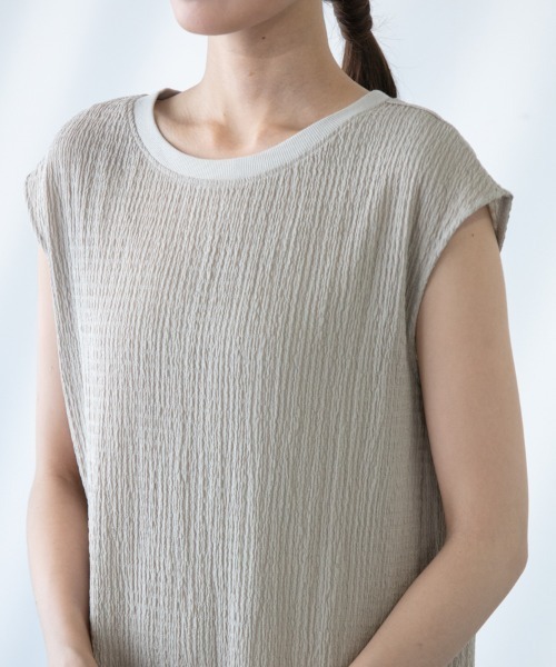 M.deux（エムドゥ）の「〔シャーリングカットワンピース〕（ワンピース・レディース・グレイッシュベージュ/イエロー/ブラック・MEDIUM）」の11枚目の写真