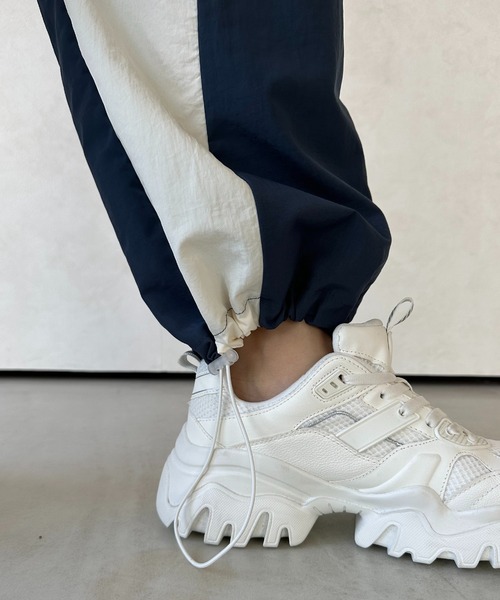 casane（カサネ）の「2wayバイカラーパンツ（その他パンツ・レディース・ブルー/ブラック・FREE）」の8枚目の写真