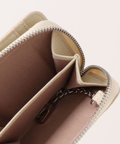 Beau're（ヴュレ）の「牛革ミニマムウォレット（財布・レディース・ブルー/イエロー/ベージュ/アイボリー・フリー）」の8枚目の写真