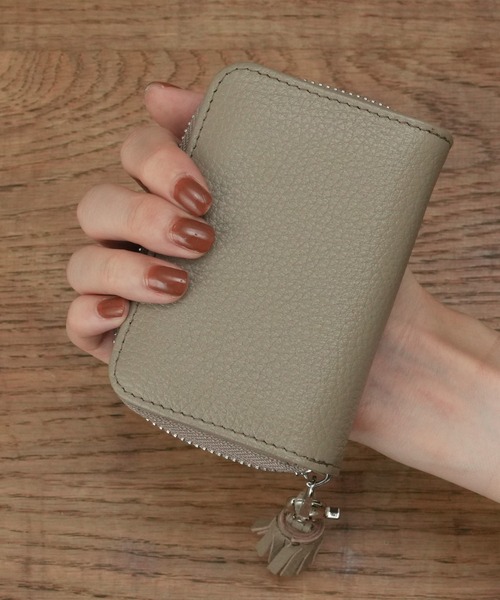 Beau're（ヴュレ）の「牛革ミニマムウォレット（財布・レディース・ブルー/イエロー/ベージュ/アイボリー・フリー）」の3枚目の写真