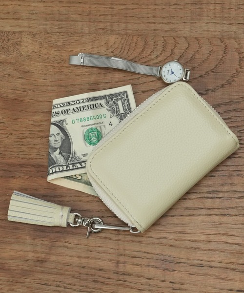 Beau're（ヴュレ）の「牛革ミニマムウォレット（財布・レディース・ブルー/イエロー/ベージュ/アイボリー・フリー）」の2枚目の写真