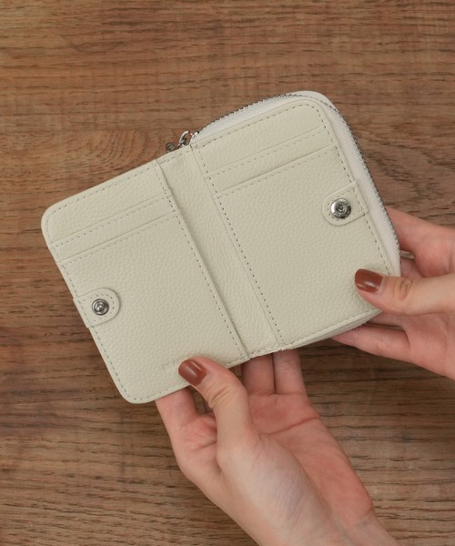 Beau're（ヴュレ）の「牛革ミニマムウォレット（財布・レディース・ブルー/イエロー/ベージュ/アイボリー・フリー）」の14枚目の写真