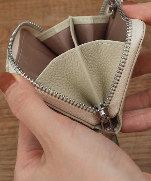 Beau're（ヴュレ）の「牛革ミニマムウォレット（財布・レディース・ブルー/イエロー/ベージュ/アイボリー・フリー）」の16枚目の写真