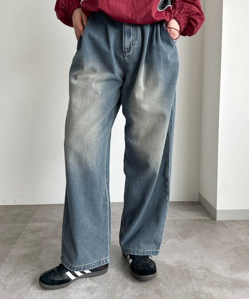 apres jour mignon(アプレジュールミニョン)の「ウォッシュ加工タックデニム(デニムパンツ・レディース・インディゴブルー/ブルー/ブラック/ライトブルー/ブラック系その他/ダークブルー/ブラウン系その他/ブルー系その他・MEDIUM/X-LARGE/LARGE/SMALL)」の6枚目の写真