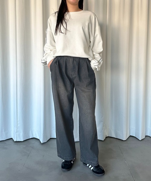 apres jour mignon(アプレジュールミニョン)の「ウォッシュ加工タックデニム(デニムパンツ・レディース・インディゴブルー/ブルー/ブラック/ライトブルー/ブラック系その他/ダークブルー/ブラウン系その他/ブルー系その他・MEDIUM/X-LARGE/LARGE/SMALL)」の16枚目の写真