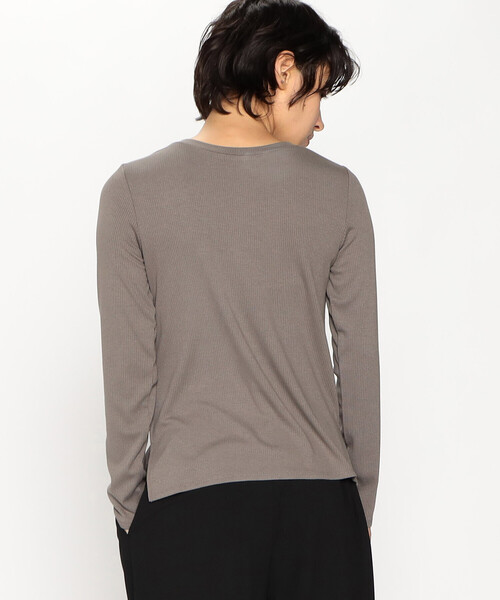 COMME CA ISM(コムサイズム)の「前後2way リブ ロンT(Tシャツ/カットソー・レディース・ホワイト/ライトグレー/ブラック/モカ・MEDIUM/LARGE)」の17枚目の写真