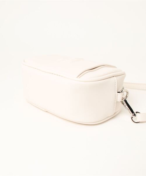 ANAP（アナップ）の「エンボスロゴスクエアバッグ（ショルダーバッグ・レディース・アイボリー/ブラック・FREE）」の11枚目の写真