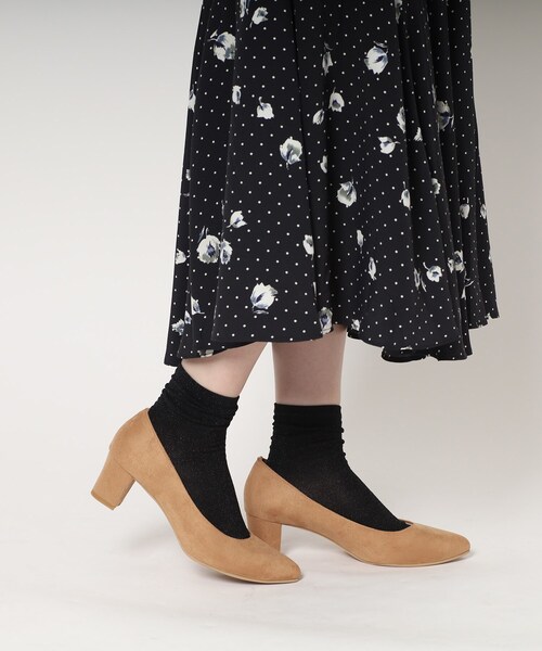 ESPERANZA(エスペランサ)の「◆ブロックヒールアーモンドトゥパンプス(パンプス・レディース・オレンジ系その他2/ベージュ系/ブラック系・22.5cm/23.5cm/24.5cm/23.0cm/24.0cm/22.0cm/25.0cm)」の6枚目の写真