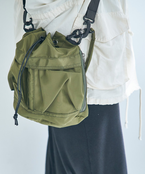 macaroni edge（マカロニエッジ）の「〈macaroni edge/マカロニエッジ〉ナイロン ショルダー2WAYバッグ（ショルダーバッグ・メンズ・カーキ/ホワイト/ブラック・ONE SIZE）」の3枚目の写真