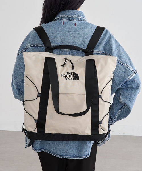 THE NORTH FACE（ザノースフェイス）の「【THE NORTH FACE】BOREALIS TOTE ボレアリストートバッグ（トートバッグ・メンズ・ホワイト/ブラック/チャコールグレー/クリーム・FREE）」の4枚目の写真