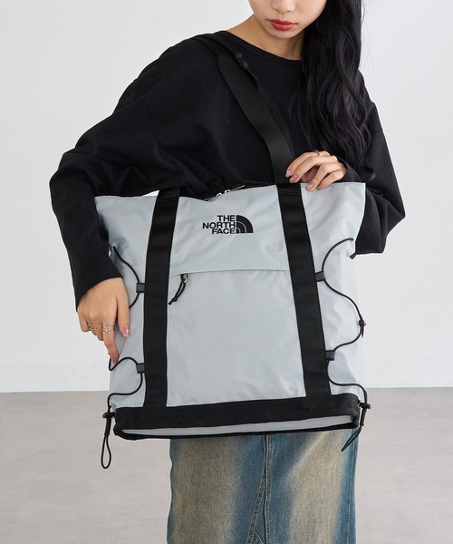 THE NORTH FACE（ザノースフェイス）の「【THE NORTH FACE】BOREALIS TOTE ボレアリストートバッグ（トートバッグ・メンズ・ホワイト/ブラック/チャコールグレー/クリーム・FREE）」の21枚目の写真