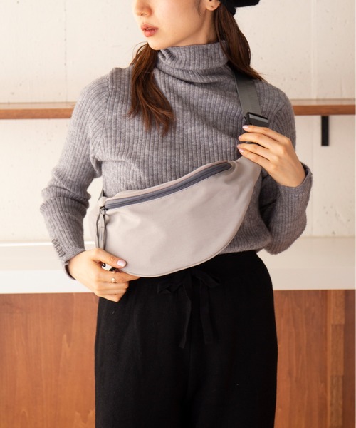 MAISON BREEZE（メゾンブリーズ）の「【MAISON BREEZE】ベーシックショルダーバッグ ボディバッグ KNF049（ボディバッグ/ウエストポーチ・レディース・アイボリー/グレー/ブラック・FREE）」の12枚目の写真