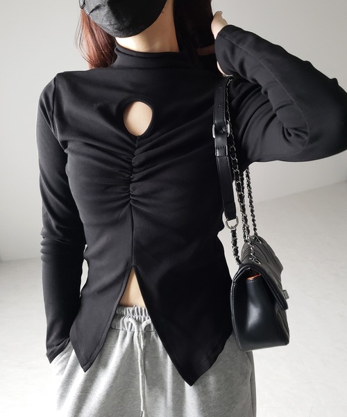 me+em select（ミームセレクト）の「【  裏起毛 】カットアウトシャーリングスリットリブトップス（Tシャツ/カットソー・レディース・グレー/アイボリー/ブラック・FREE）」の3枚目の写真