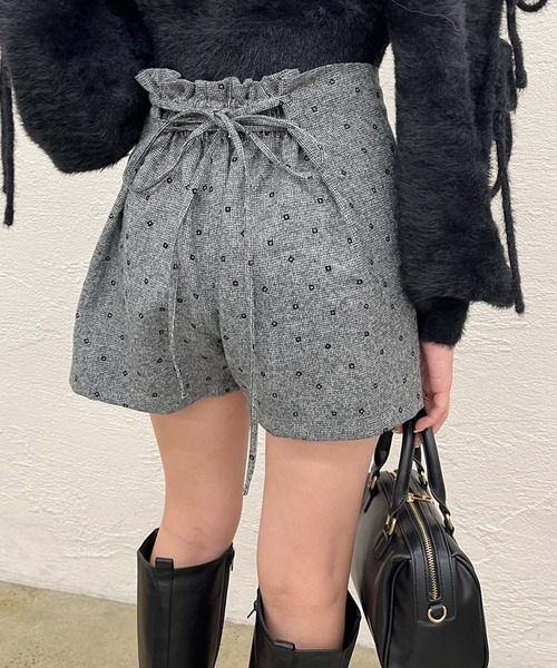 one after another NICE CLAUP（ワンアフターアナザーナイスクラップ）の「アソートバックレースアップショートパンツ（その他パンツ・レディース・ブラック/グレー系その他/オフホワイト・FREE）」の10枚目の写真