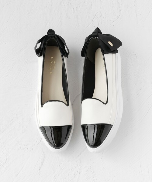 TOCCA(トッカ)の「BACK RIBBON SLIPON スニーカー(スニーカー・レディース・ブラック系/ブラック系5/ホワイト系・35/36/37/38/39)」の2枚目の写真