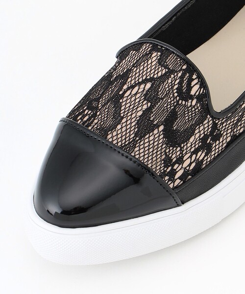 TOCCA 黒 エナメル パール リボン　スニーカー　靴　23.5（37） 軽量】PEARL SNEAKERS スニーカー / TOCCA | ファッション通販