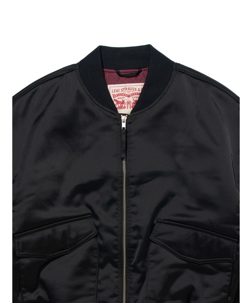 Levi's（リーバイス）の「Levi's/リーバイス ANDY テックジャケット ブラック CAVIAR（MA-1・レディース・ブラック・M/XS/S）」の4枚目の写真