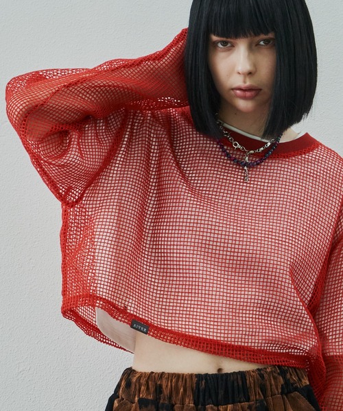 AIVER(アイバー)の「AIVER メッシュクロップドプルオーバー(Tシャツ/カットソー・レディース・ブラック/ホワイト/レッド・SMALL/MEDIUM/LARGE)」の6枚目の写真