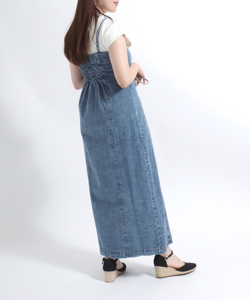 Salong hameu（サロン ハミュー）の「フロントジップ デニムキャミワンピース/ロングスカート レディース（ジャンパースカート・レディース・インディゴブルー/ブラック系その他/ケミカルウォッシュ・M/L）」の13枚目の写真