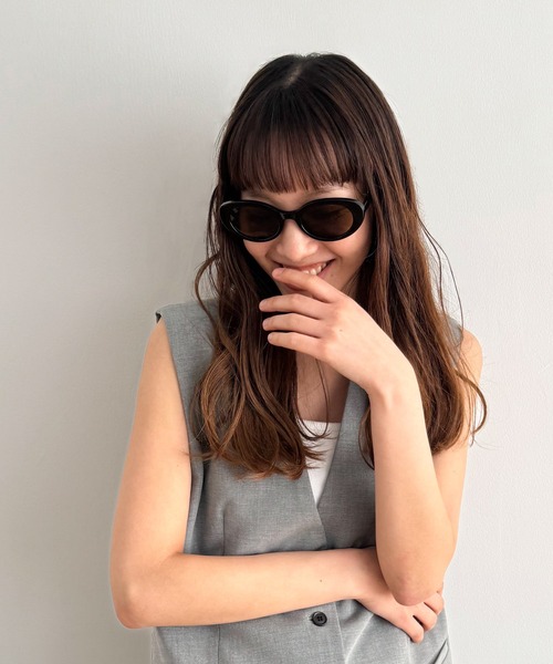 CANAL JEAN（キャナルジーン）の「Lakey Park　REMMYオーバルフレームアイウェア（サングラス・レディース・ブラウン/レッド/ブラック・ONE SIZE）」の2枚目の写真