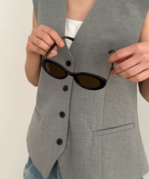 CANAL JEAN（キャナルジーン）の「Lakey Park　REMMYオーバルフレームアイウェア（サングラス・レディース・ブラウン/レッド/ブラック・ONE SIZE）」の6枚目の写真