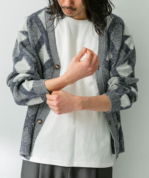 URBAN RESEARCH Sonny Label(アーバンリサーチサニーレーベル)の「ジャガードVネックニットカーディガン(カーディガン/ボレロ・メンズ・ボルドー/グリーン/オフホワイト・MEDIUM/LARGE)」の11枚目の写真