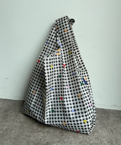 DouDou（ドゥドゥ）の「【BAGGU/バグゥ】STANDARD BAGGU（エコバッグ/サブバッグ・レディース・ブラック/グリーン/レッド/ネイビー・FREE）」の3枚目の写真
