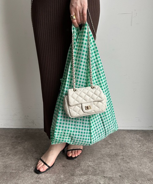 DouDou（ドゥドゥ）の「【BAGGU/バグゥ】STANDARD BAGGU（エコバッグ/サブバッグ・レディース・ブラック/グリーン/レッド/ネイビー・FREE）」の14枚目の写真