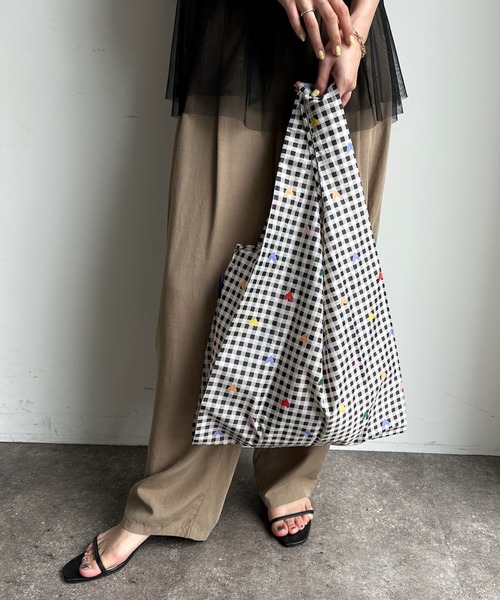 DouDou（ドゥドゥ）の「【BAGGU/バグゥ】STANDARD BAGGU（エコバッグ/サブバッグ・レディース・ブラック/グリーン/レッド/ネイビー・FREE）」の11枚目の写真