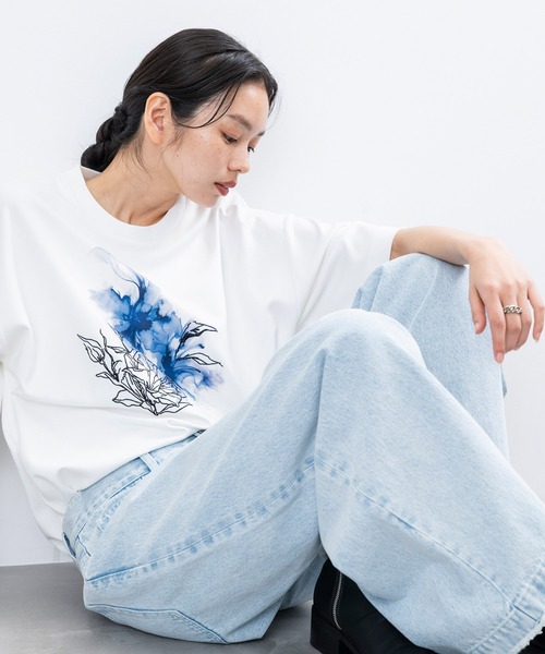 JUNRED（ジュンレッド）の「フラワーデコオーバーTシャツ（Tシャツ/カットソー・メンズ・ブラック/ホワイト・L/M/S）」の2枚目の写真