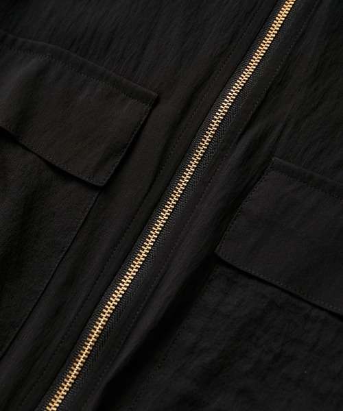 SALON adam et rope'（サロン アダム エ ロペ）の「【WEB限定】ハーフスリーブシアージップブルゾン【洗える】（ブルゾン・レディース・オフホワイト/ブラック・FREE）」の11枚目の写真