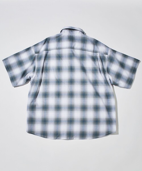 FREAK'S STORE（フリークスストア）の「The Crema Club/ザ クレマ クラブ 【別注】 オンブレ チェック シャツ（シャツ/ブラウス・メンズ・ブラック/オフホワイト・MEDIUM/LARGE）」の12枚目の写真