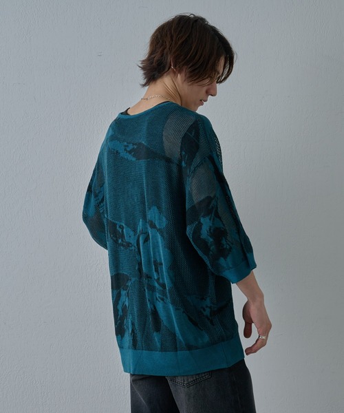 COLONY 2139（コロニートゥーワンスリーナイン）の「透かし編み柄ニットプルオーバー（ニット/セーター・メンズ・ブルー/ブラック・MEDIUM/LARGE）」の9枚目の写真