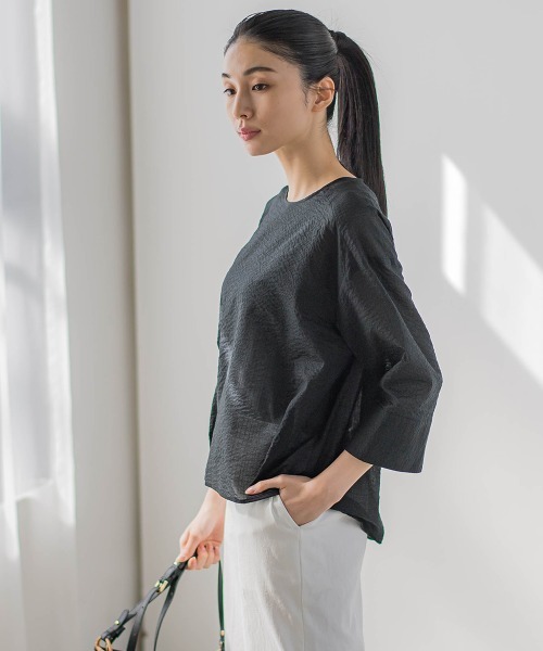 la.f…(ラエフ)の「【WEB別注】エアーリップルブラウス≪洗濯機で洗える≫(シャツ/ブラウス・レディース・ブルー系その他/ブラック/ベージュ系その他/ホワイト・9号/11号)」の17枚目の写真